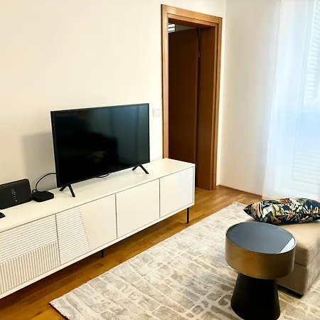 Apartament Adrianora With Freeparking