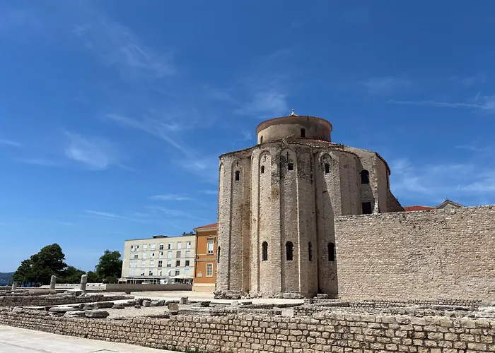 アパート Adrianora With Freeparking